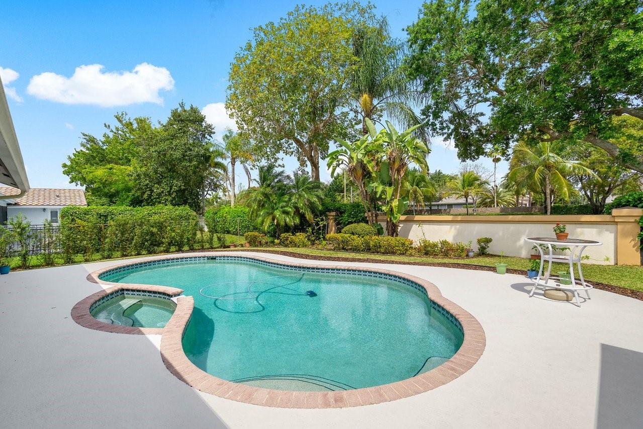 Enjoy the sunshine while cooling off in your gorgeous pool