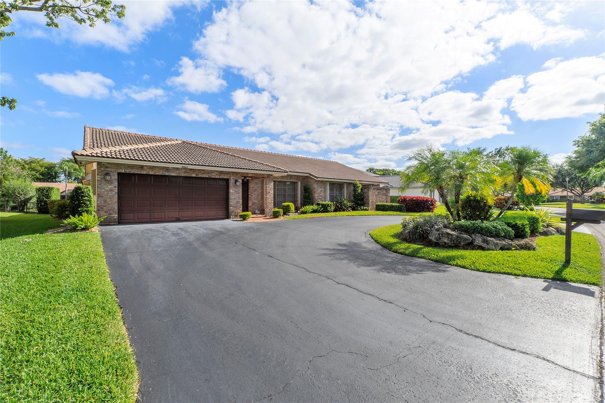 8551 Nw 53rd Ct Coral Springs FL 33067 | F10435200