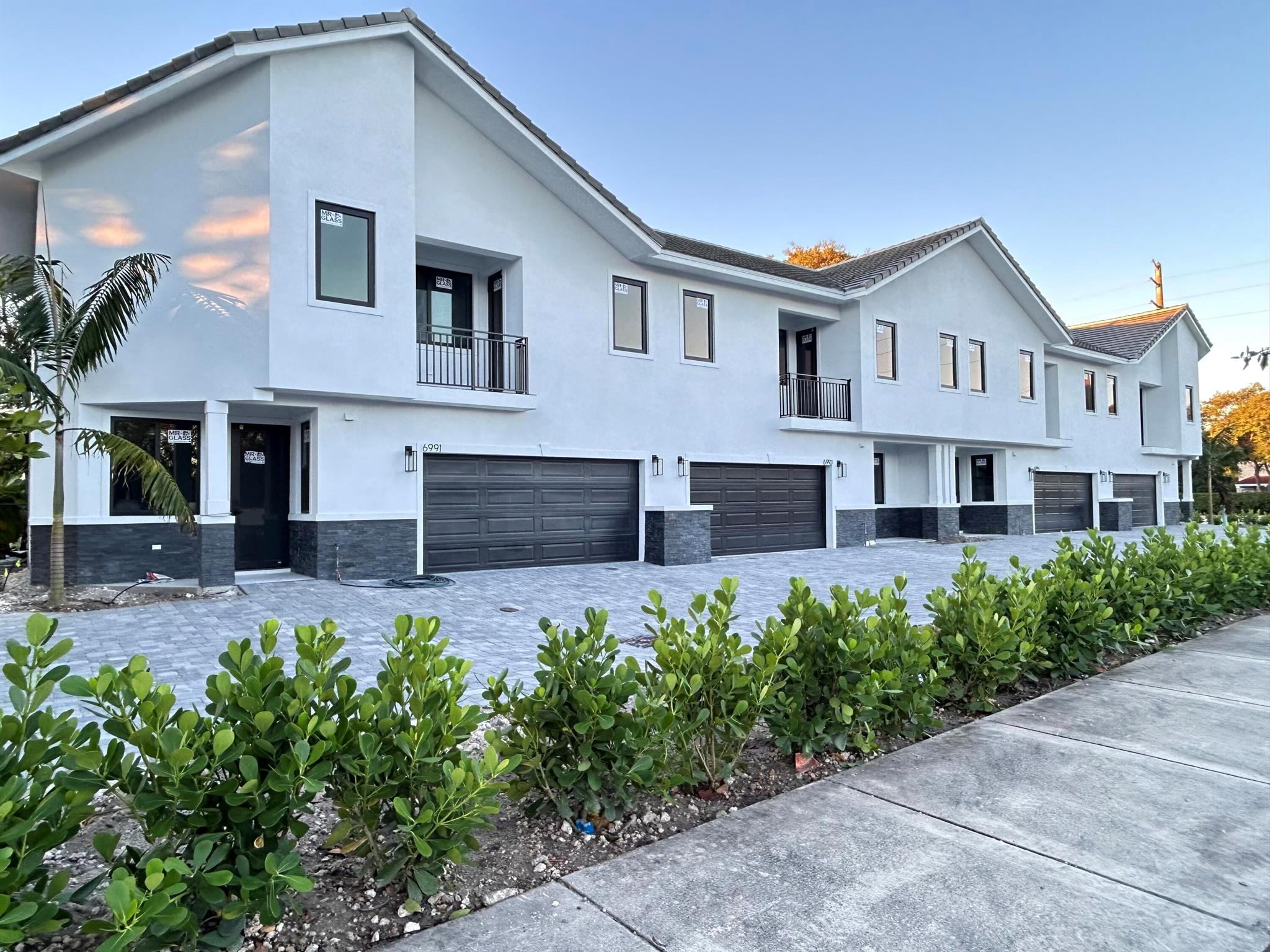 New Townhomes just broke ground! This contemporary 2-story townhouse is located in Palm Aire and has 4 bedrooms and 3 full bathrooms. This modern home comes with a loft, porch, balcony, 2-car garage, and community pool. The split bedroom floor plan features high 9'-0'' to 9'-4'' ceilings and porcelain tile floors throughout. Equipped with state of the stainless steel appliances, ring pro door bell, washer/dryer hookup, and much much more. This is a must see! Owner will accept 5% to go into​​‌​​​​‌​​‌‌​‌‌‌​​‌‌​‌‌‌​​‌‌​‌‌‌ contract!