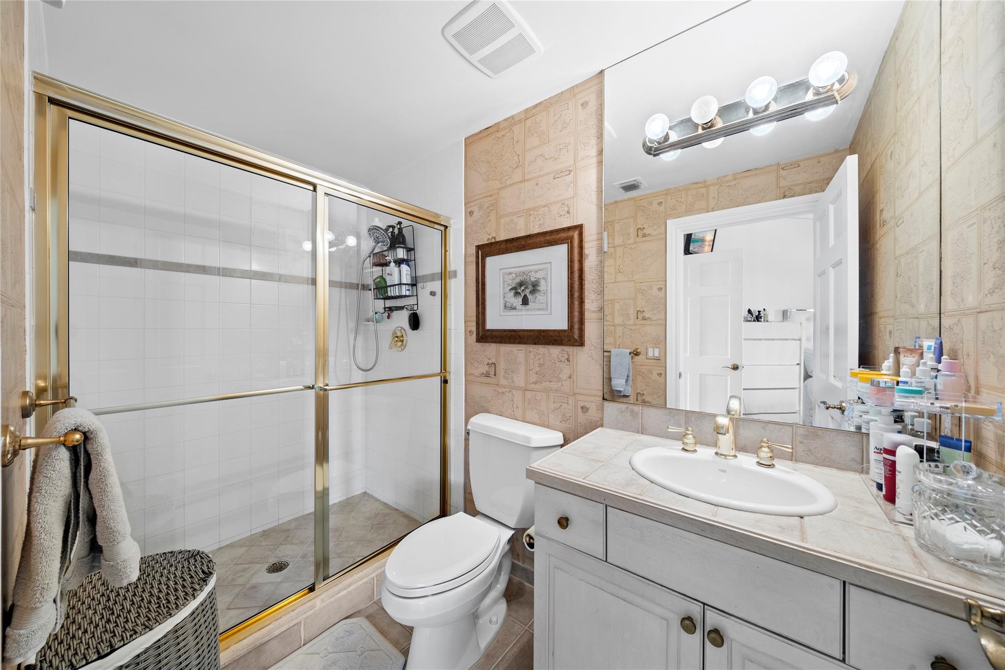 4th Bathroom - 2nd Floor