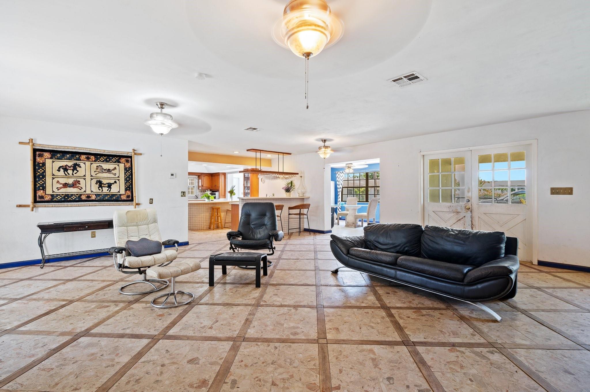 OPEN TO KITCHEN. 21X5 SPACE AT FRONT DOORS