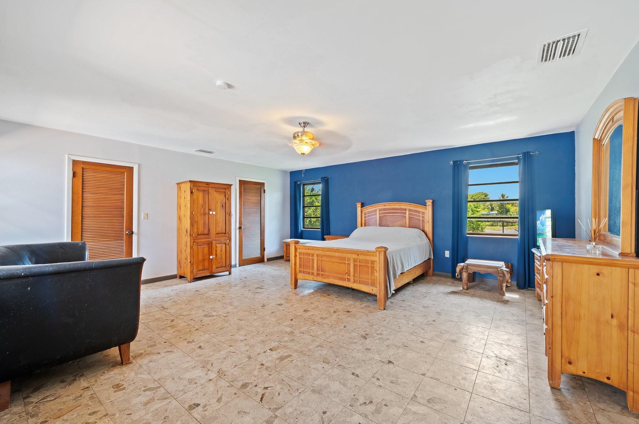 19X18 MASTER BEDROOM