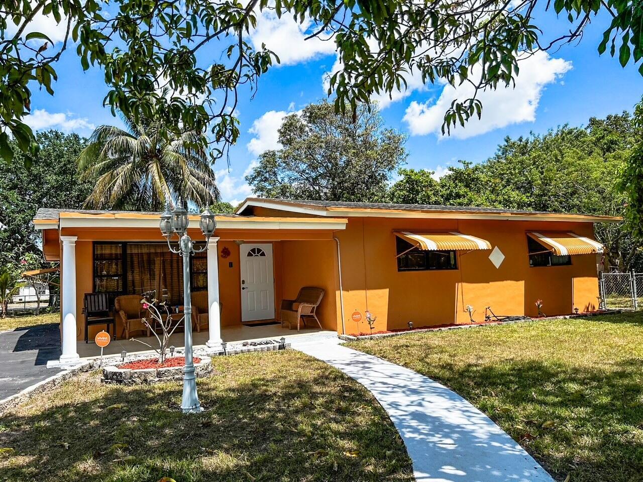 1536 Nw 15th Avenue Fort Lauderdale FL 33311 | R10982110