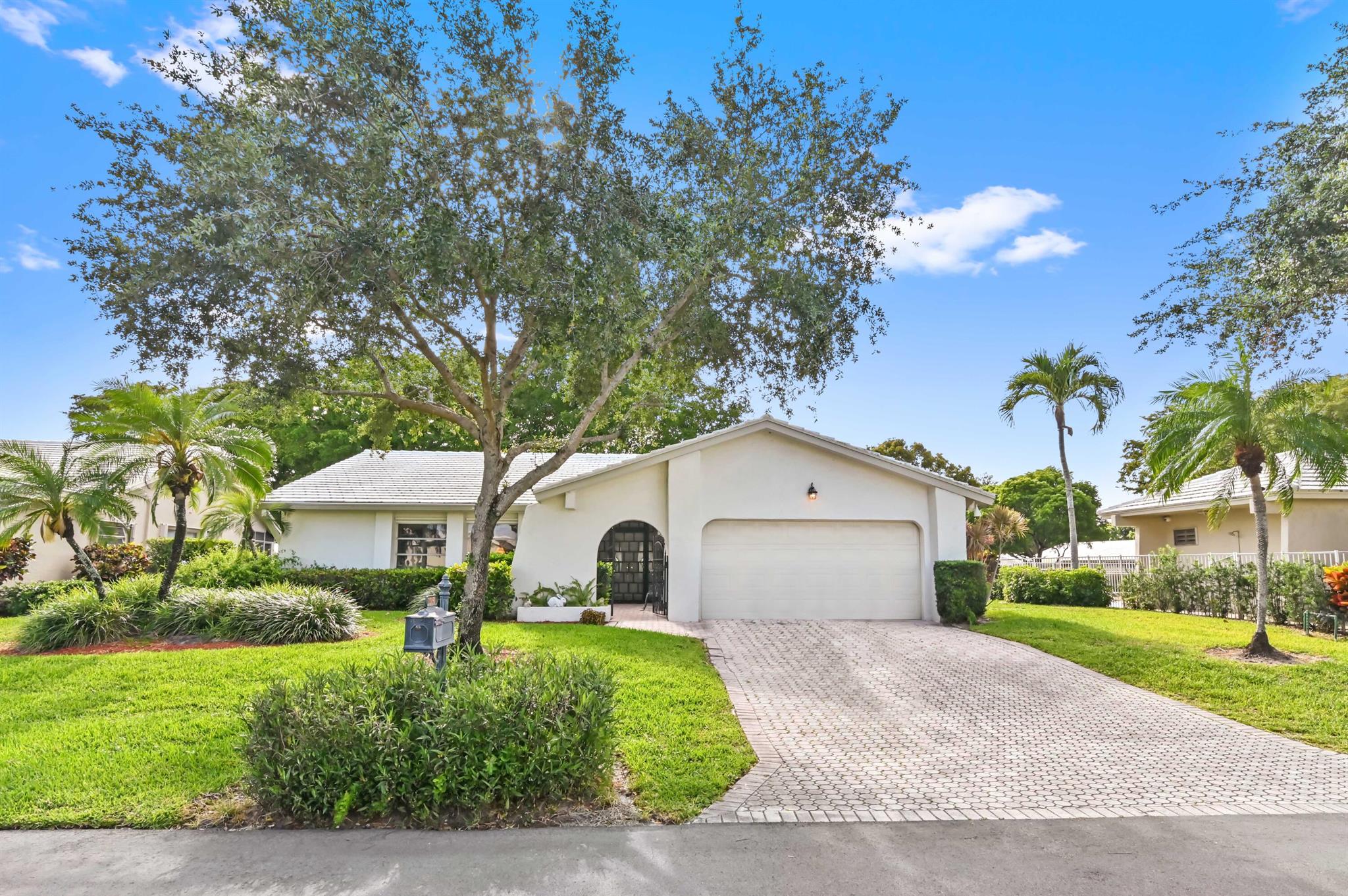 22151 Cameo Drive E Boca Raton FL 33433 | R10982655