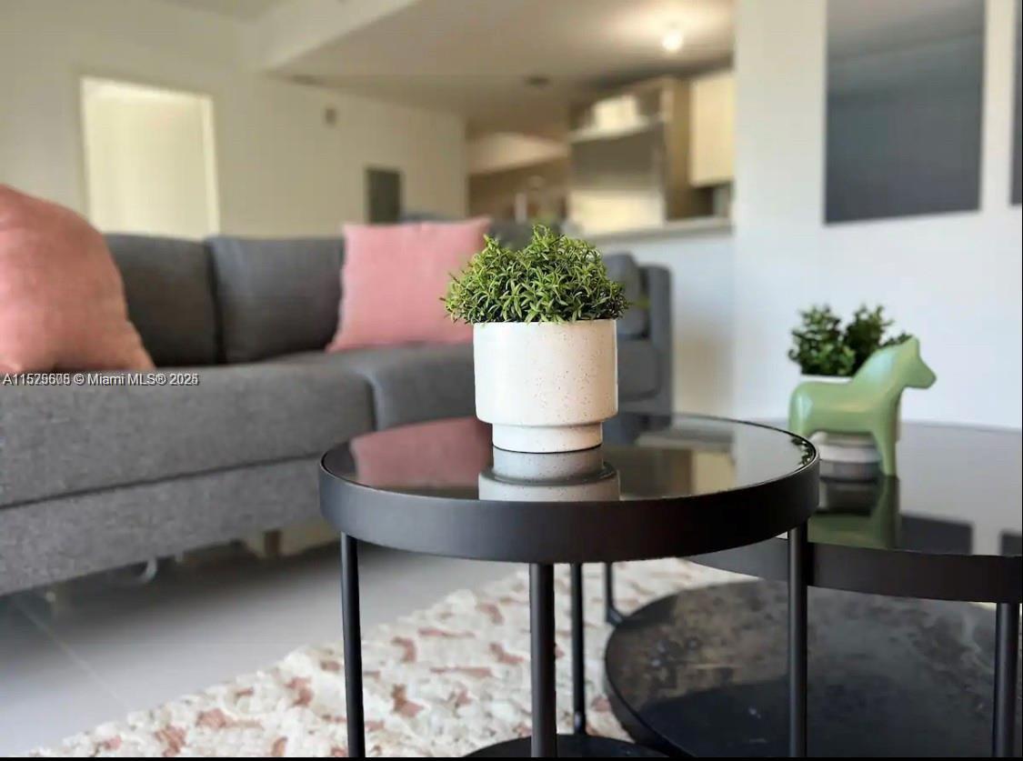 Apartamento à Venda em Miami, FL