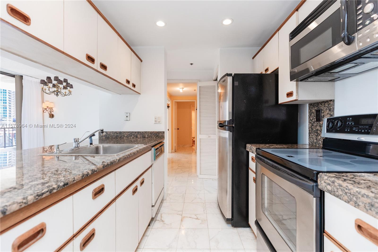 1581 Brickell Ave #1107, Miami FL 33129