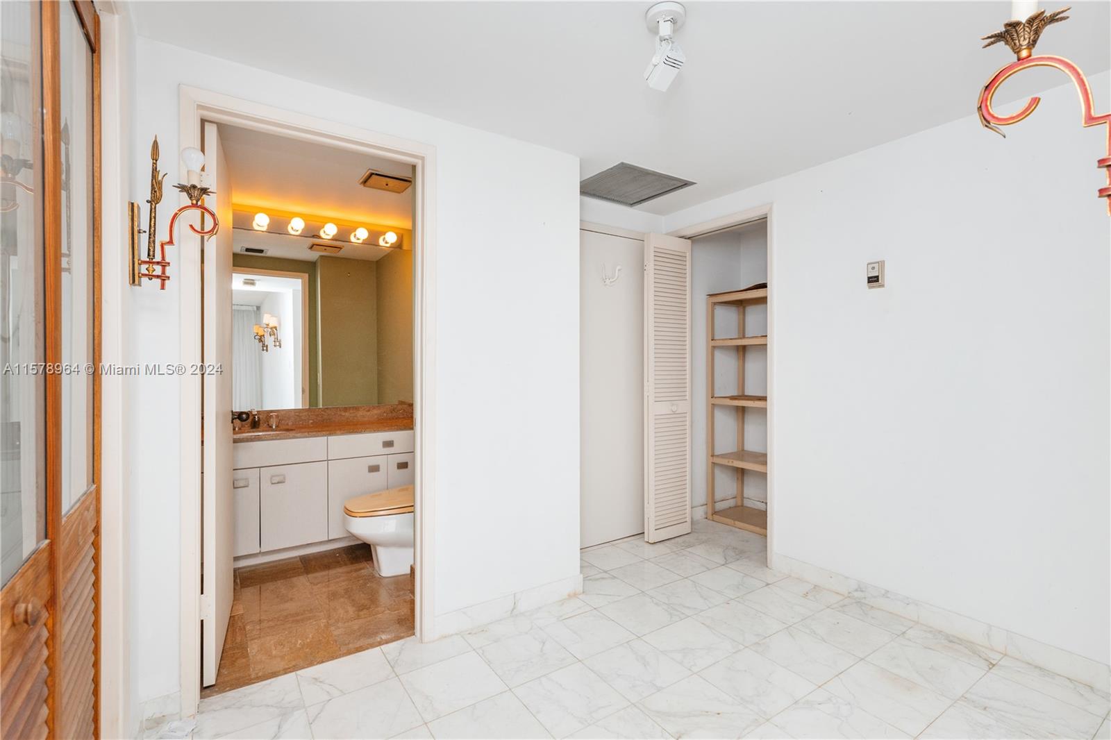 1581 Brickell Ave #1107, Miami FL 33129