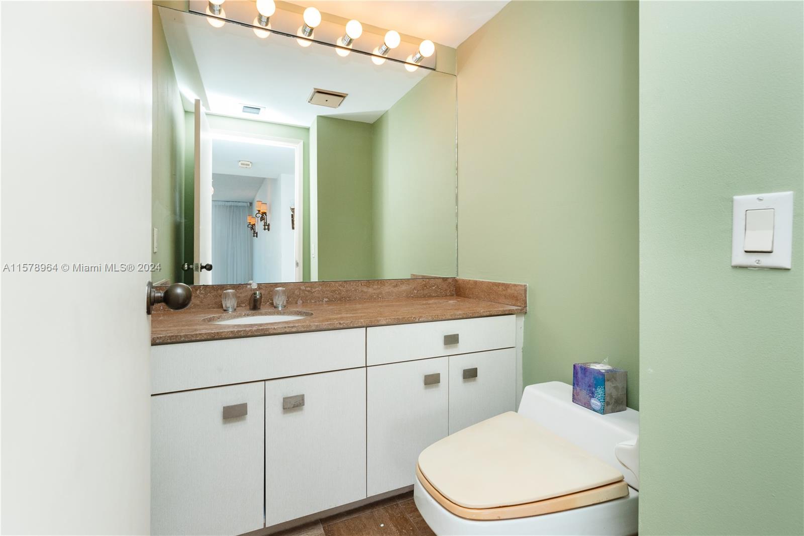 1581 Brickell Ave #1107, Miami FL 33129