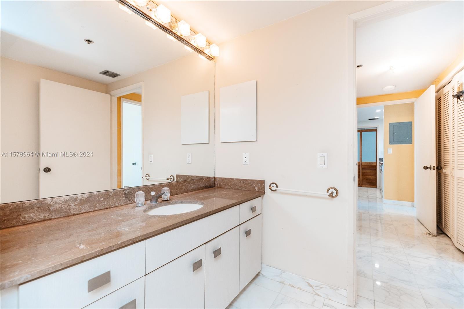 1581 Brickell Ave #1107, Miami FL 33129