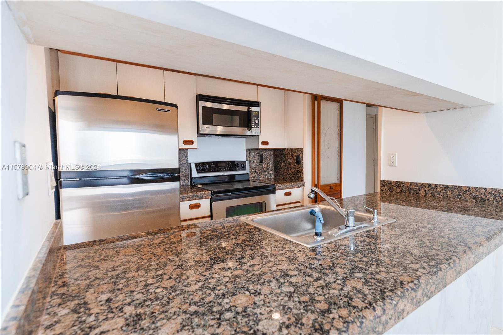 1581 Brickell Ave #1107, Miami FL 33129