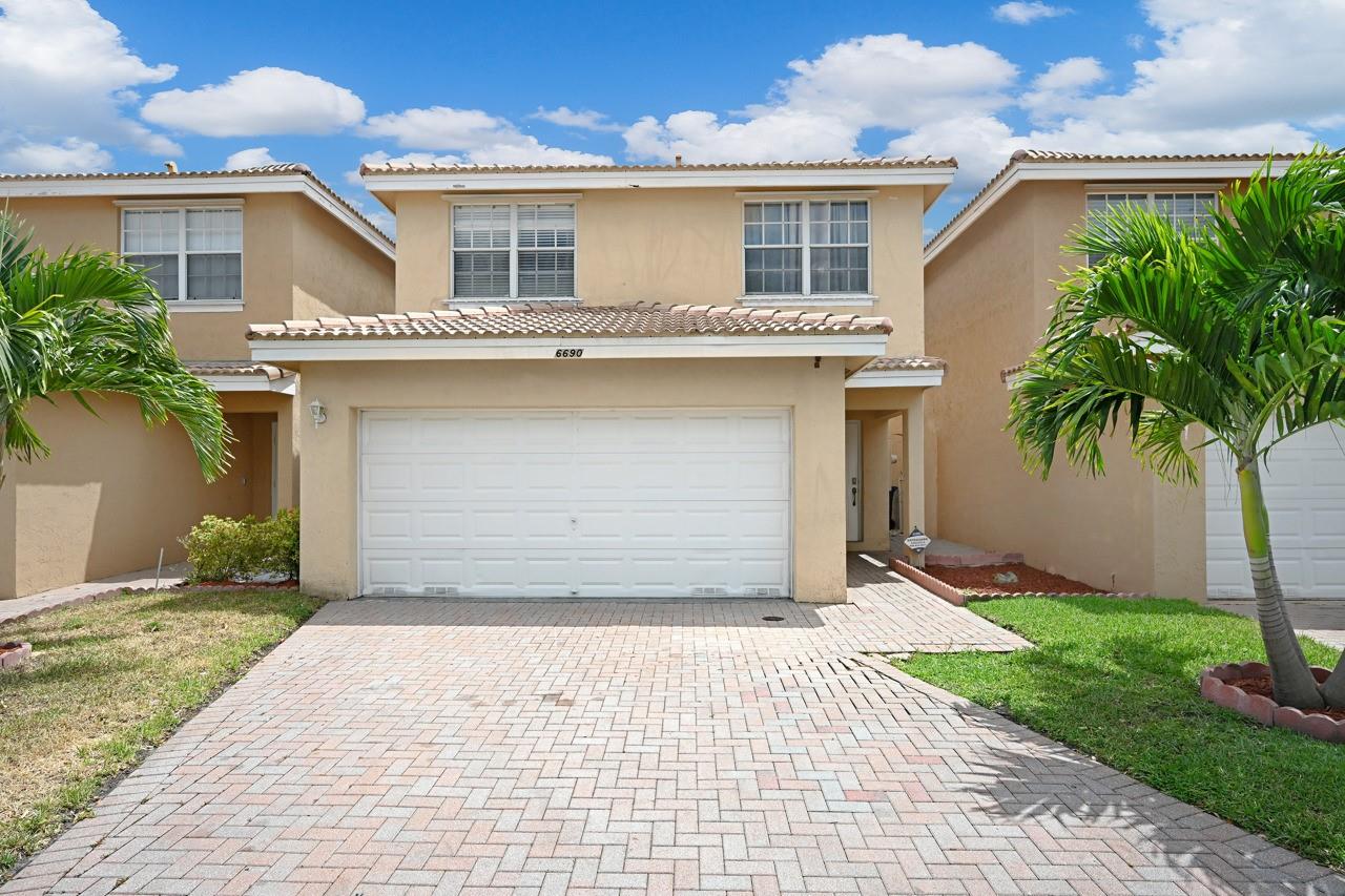 6690 Nw 38th Dr Lauderhill FL 33319 | F10437542