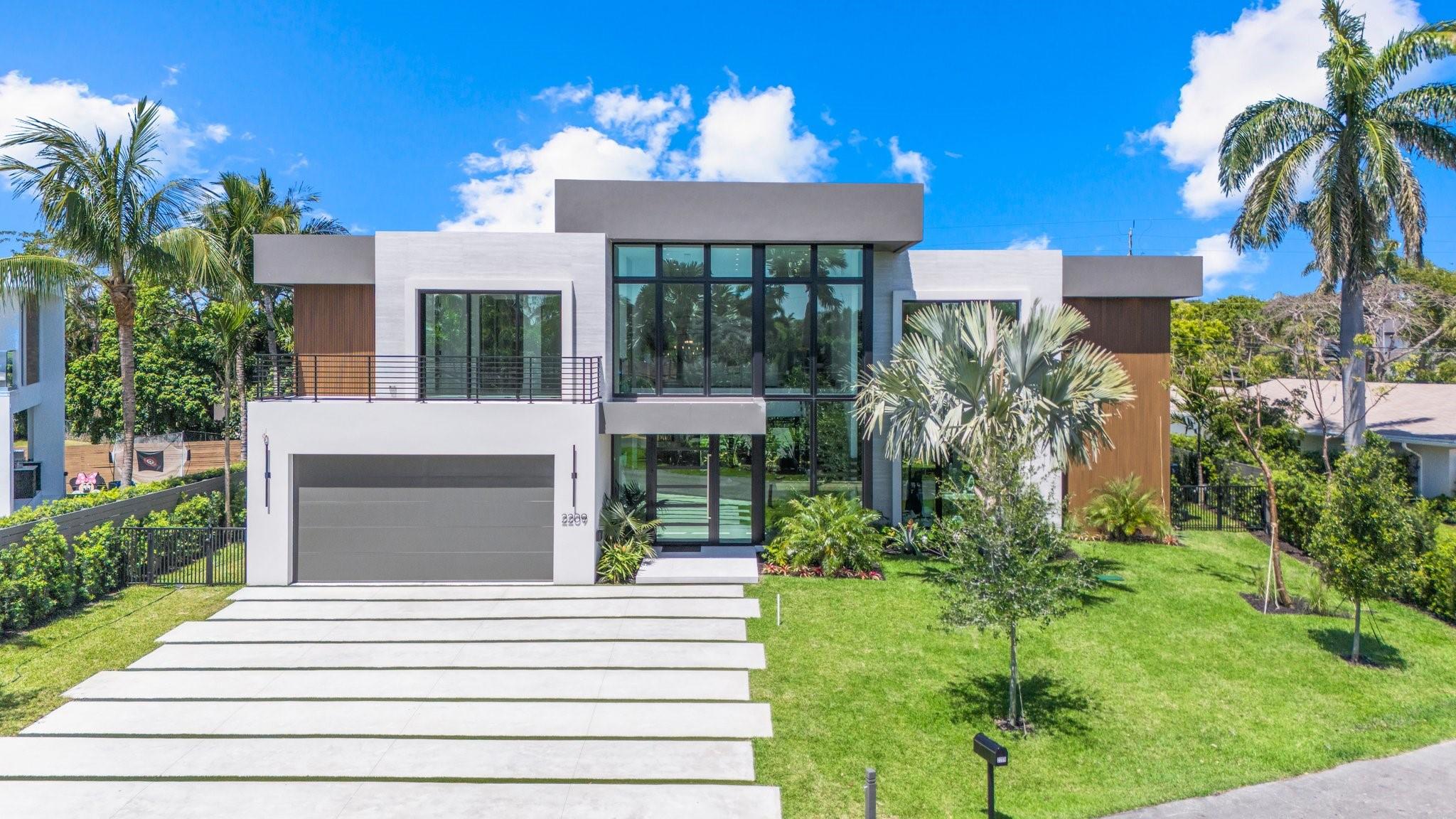 2209 Ne 28th Ave Fort Lauderdale FL 33305 | F10437753