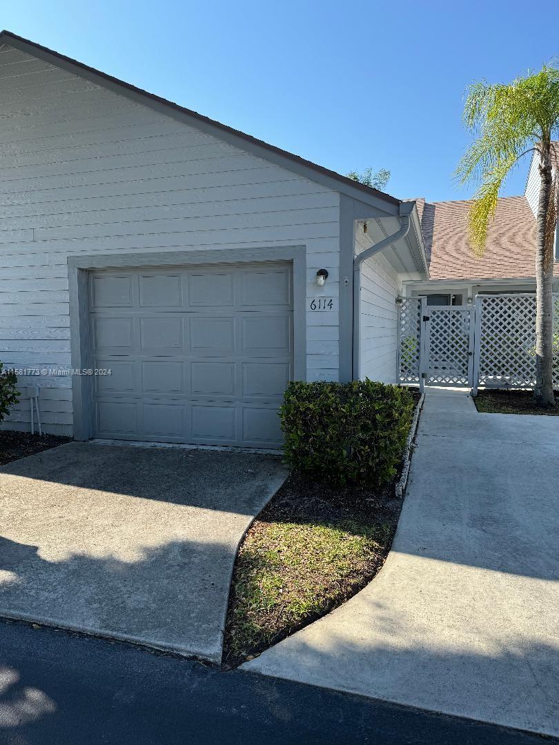 Homes for sale in Hobe Sound, FL | 6114 Se Georgetown Pl, Hobe Sound, FL 33455 | MLS# A11581773