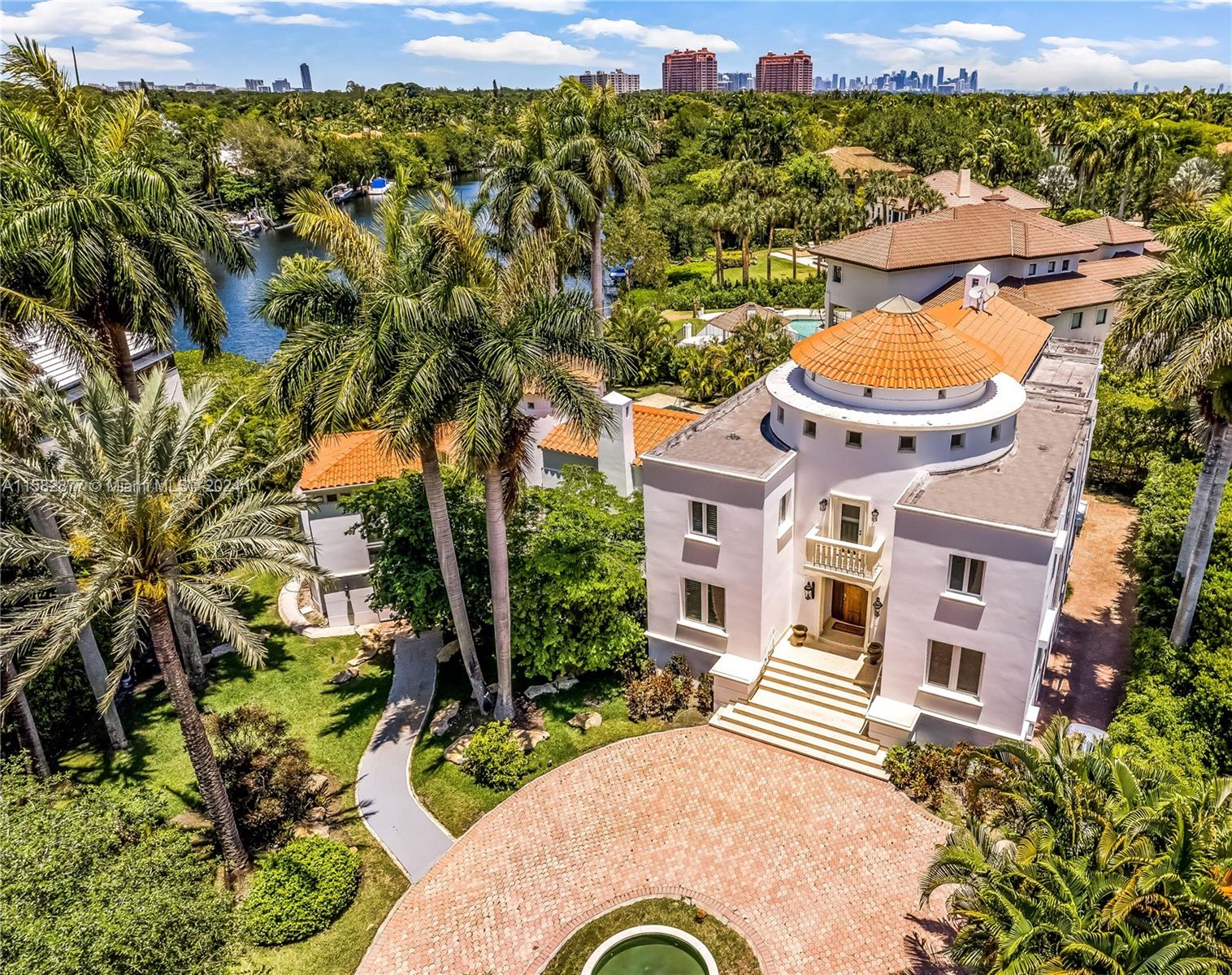 Casa en Venta en Coral Gables, FL