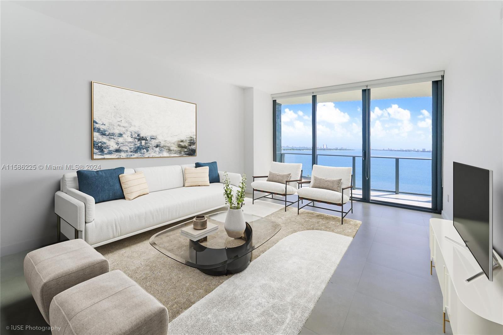 Condo for Sale in Miami, FL
