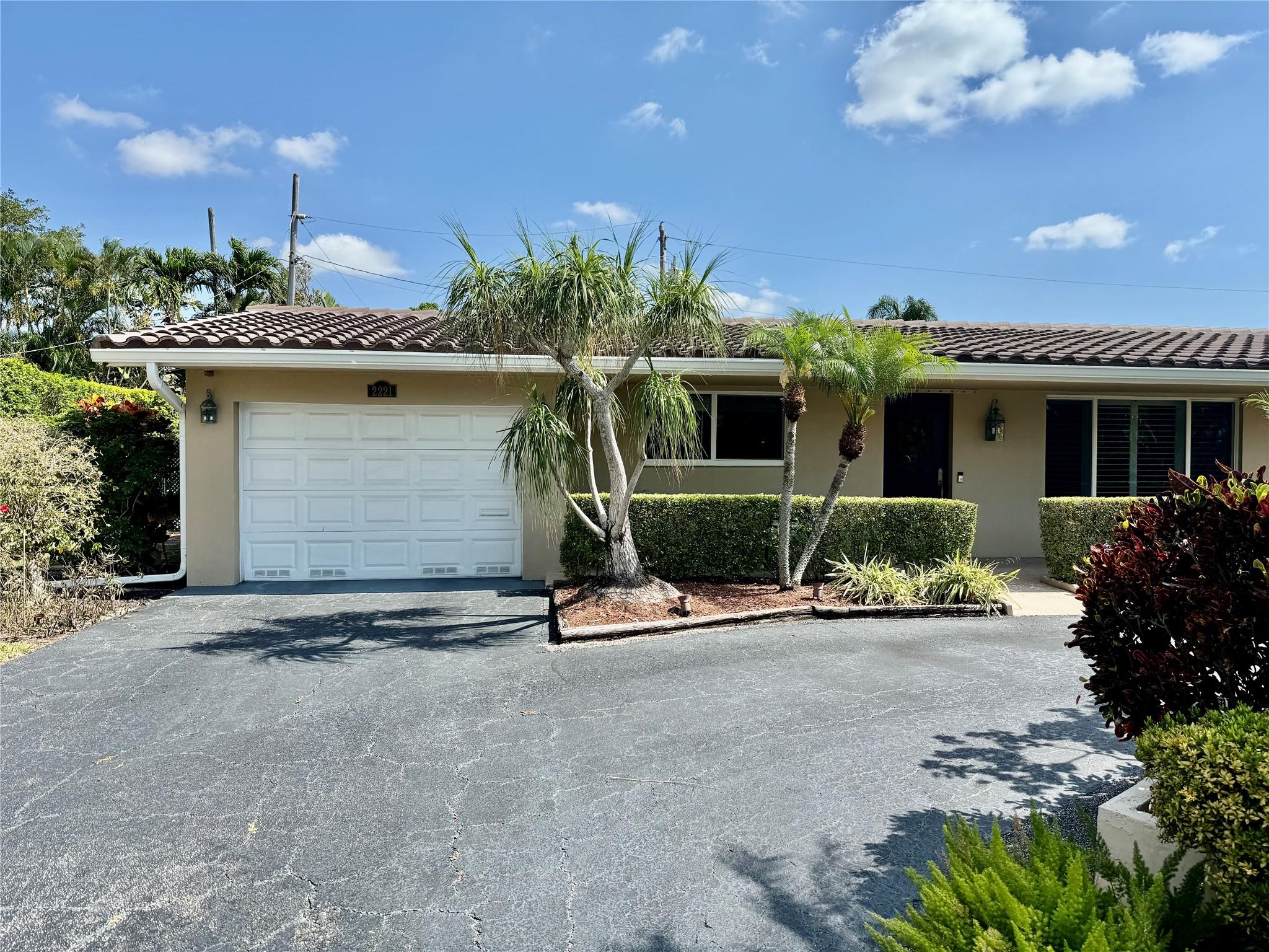 2221 Ne 35th St Lighthouse Point FL 33064 | F10438993