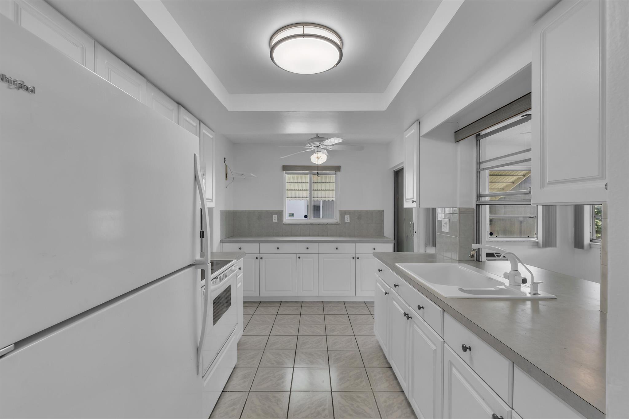 3051 Nw 2nd Avenue Pompano Beach FL 33064 | R10988324