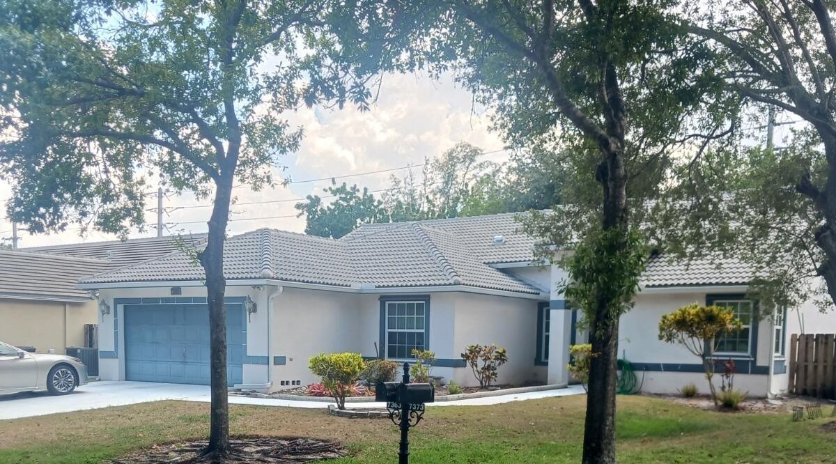 7363 Nw 45th Ave Coconut Creek FL 33073 | F10441370