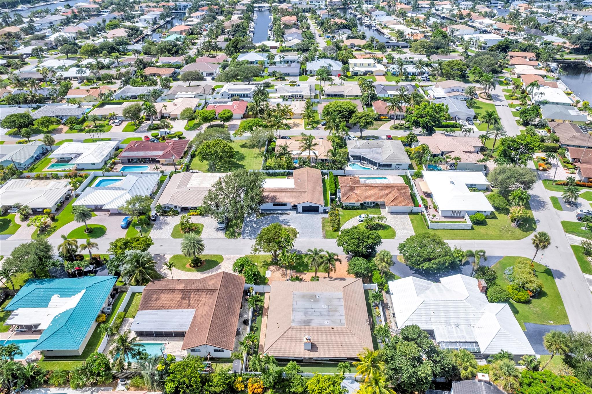 Great location in the heart of Lighthouse Point