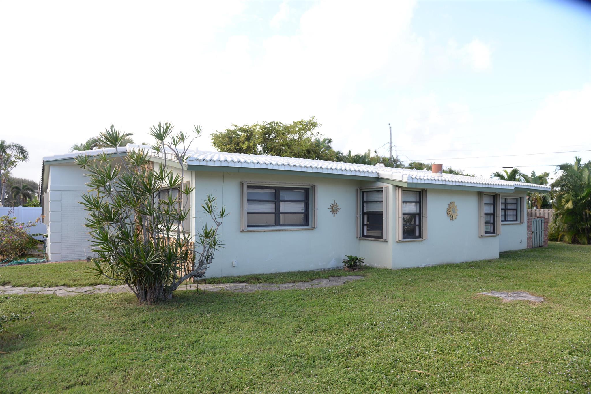 1333 Se 8th Street Deerfield Beach FL 33441 | R10992533