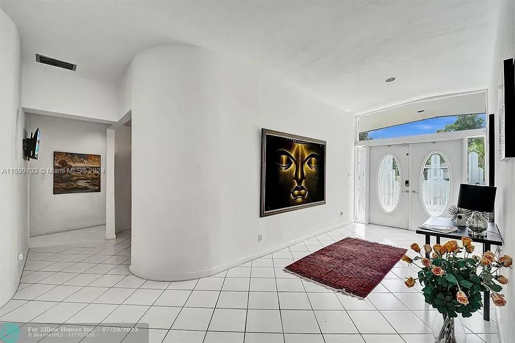 Homes for sale in Fort Lauderdale, FL | 1817 Harbourview Dr, Fort Lauderdale, FL 33316 | MLS# A11599792