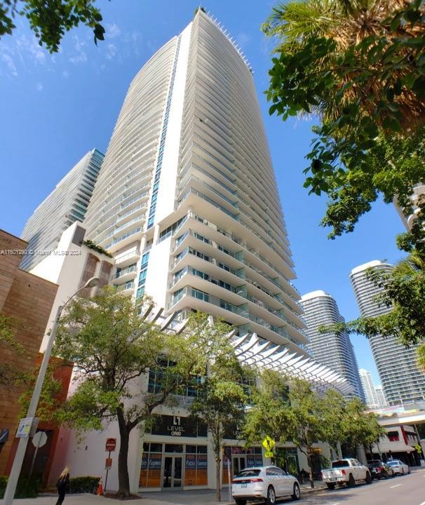 Apartamento para Alugar em Miami, FL