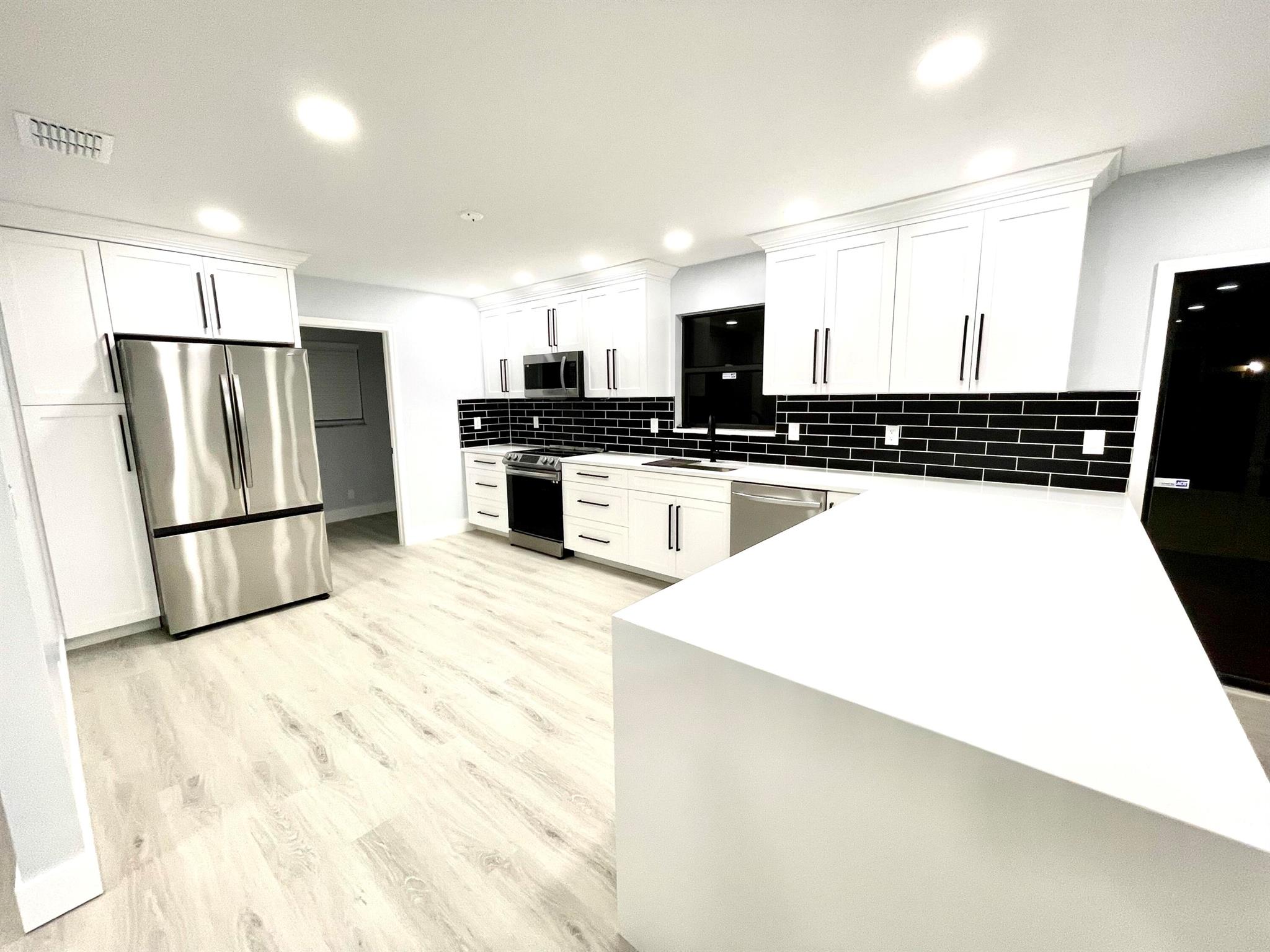 142 La Mancha Avenue Royal Palm Beach FL 33411 | R10994574