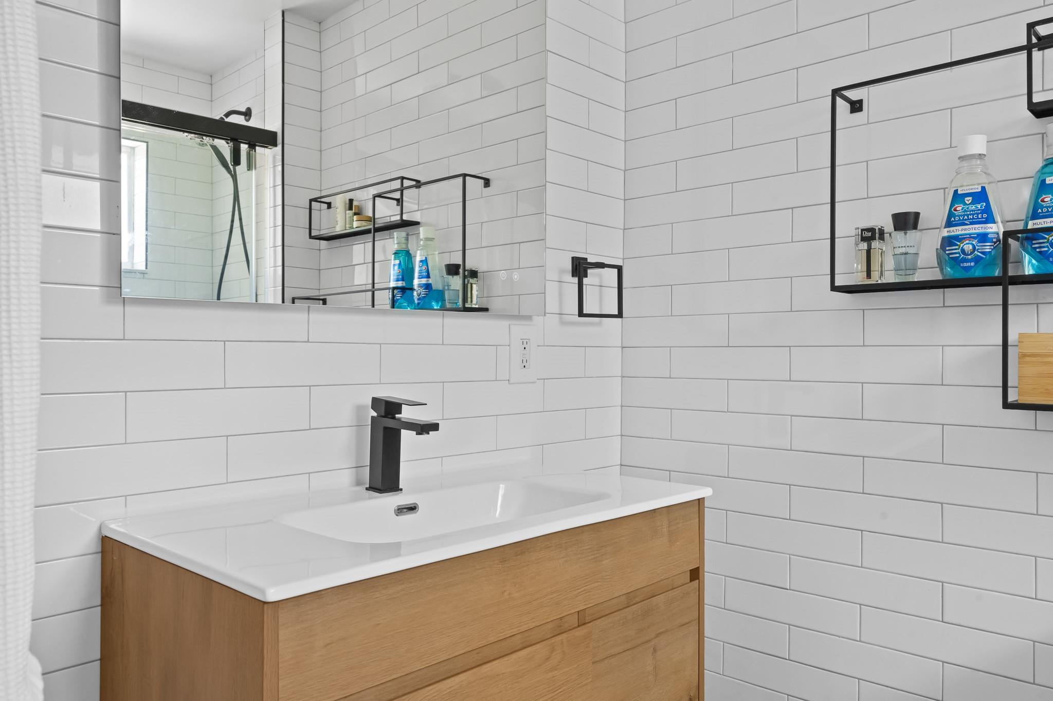 En-Suite Bathroom in Primary