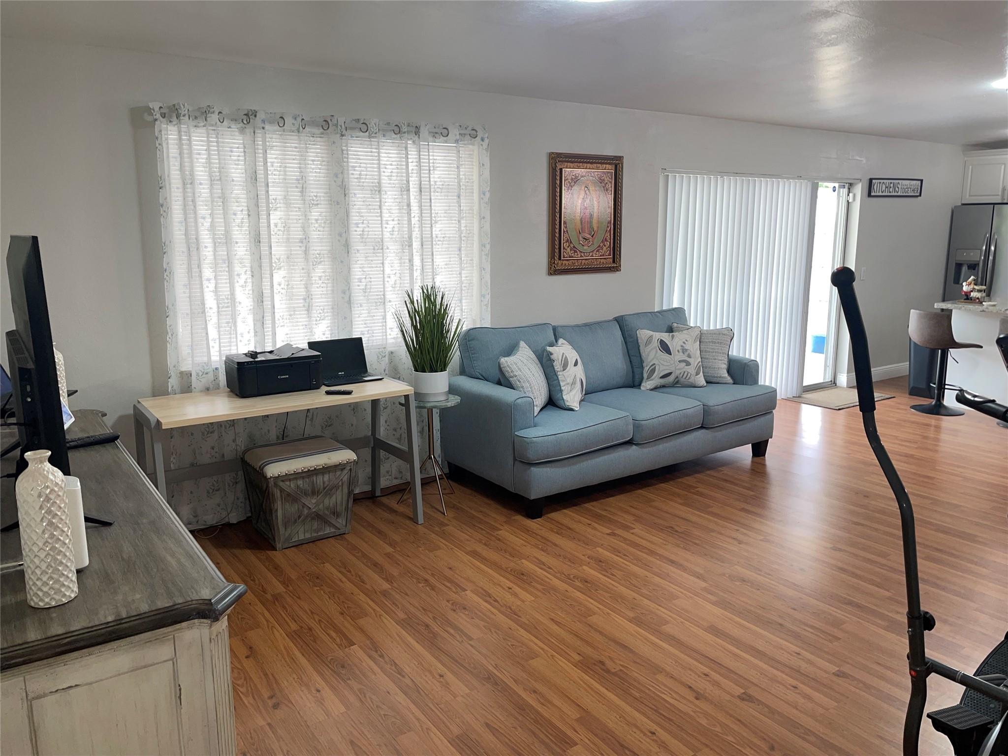 5813 Nw 18th Ct Margate FL 33063 | F10445040