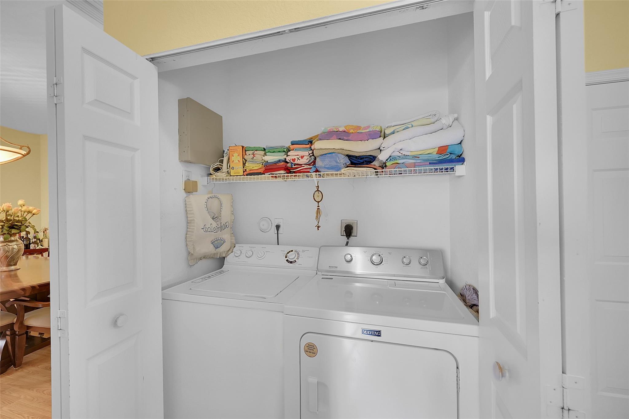 LAUNDRY CLOSET