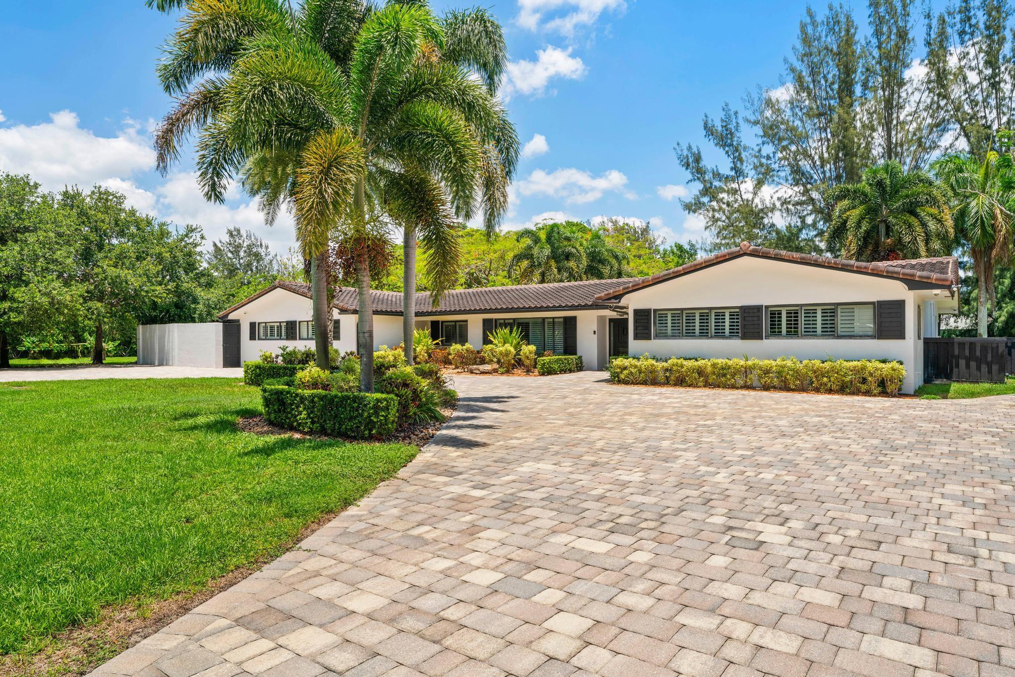 Homes for sale in Southwest Ranches, FL | 14701 Sunset Ln, Southwest Ranches, FL 33330 | MLS# F10444195