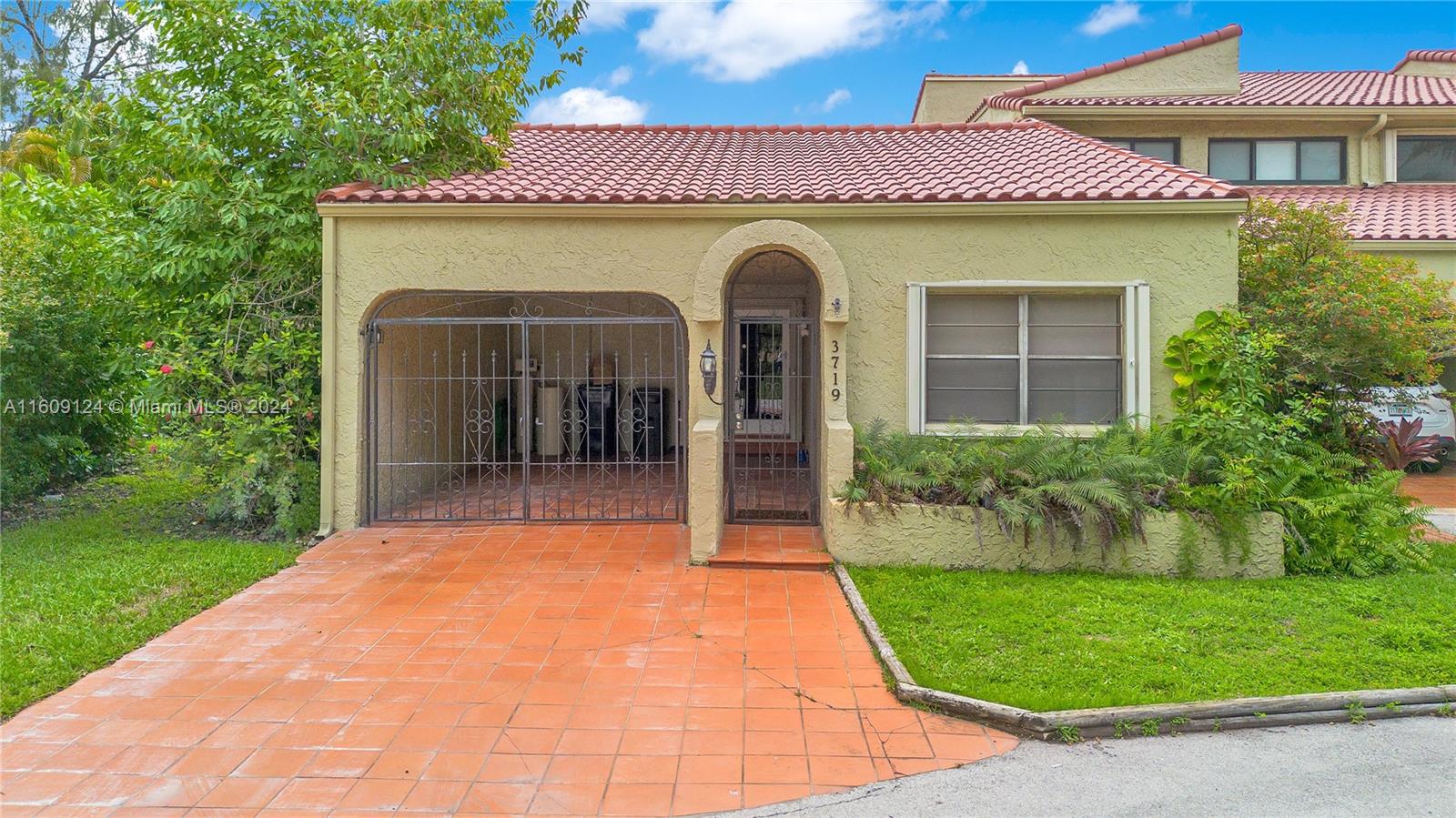 Property photo # 0