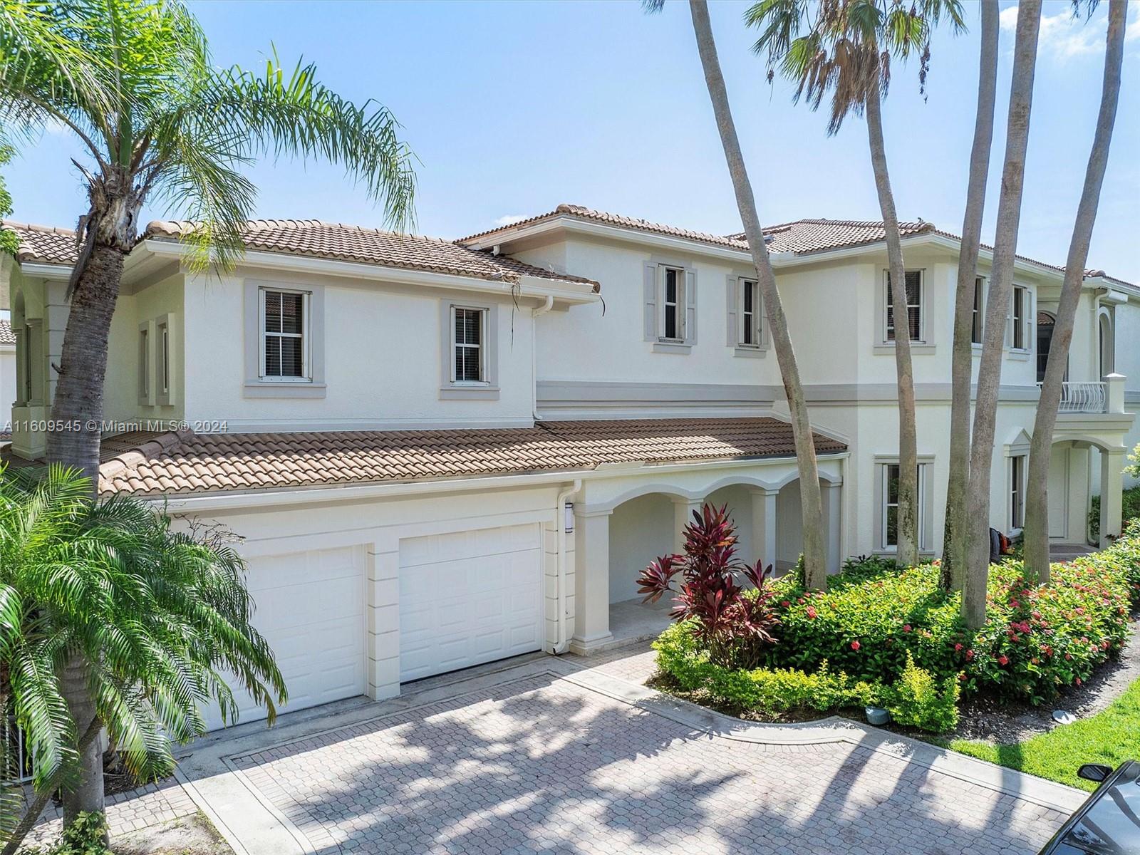 The Courtyards At The Poi