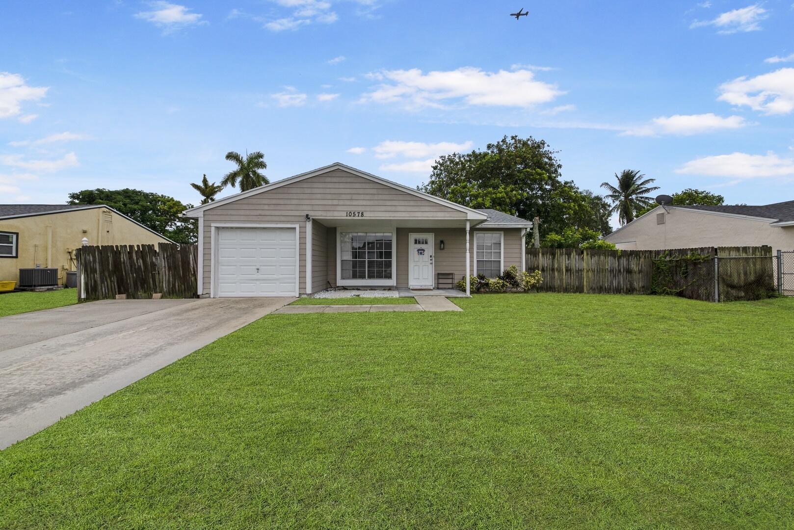 10578 Bobbie Lane Royal Palm Beach FL 33411 | R10998750