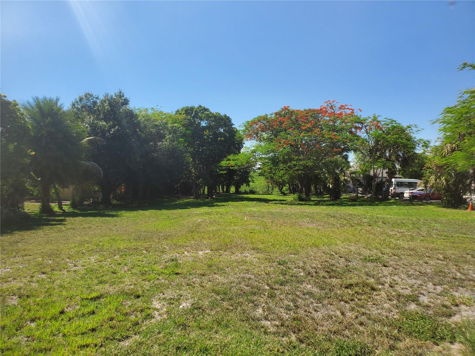 Homes for sale in Pahokee, FL | 1697 E Main St, Pahokee, FL 33476 | MLS# F10447625