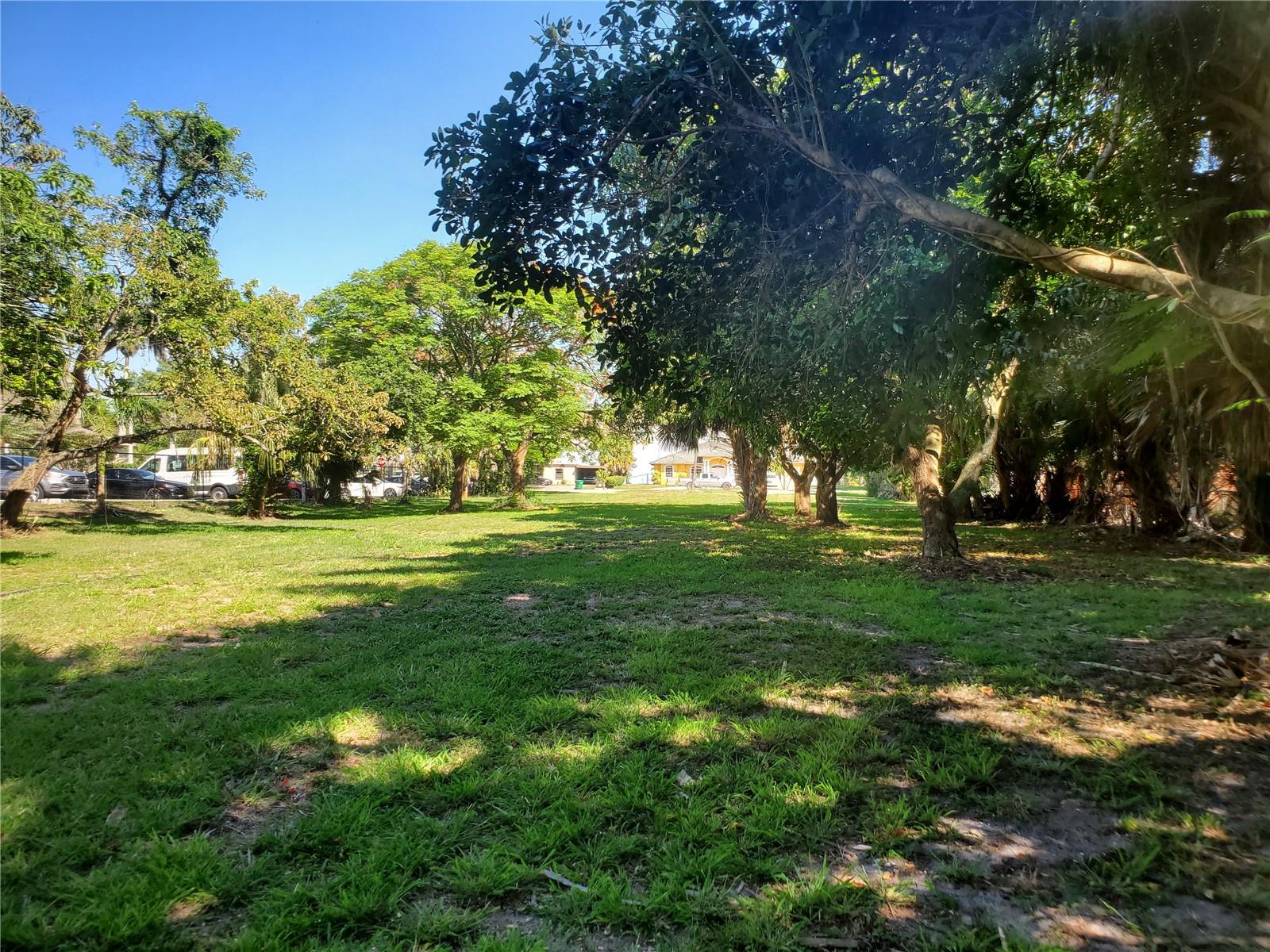 Homes for sale in Pahokee, FL | 1697 E Main St, Pahokee, FL 33476 | MLS# F10447625