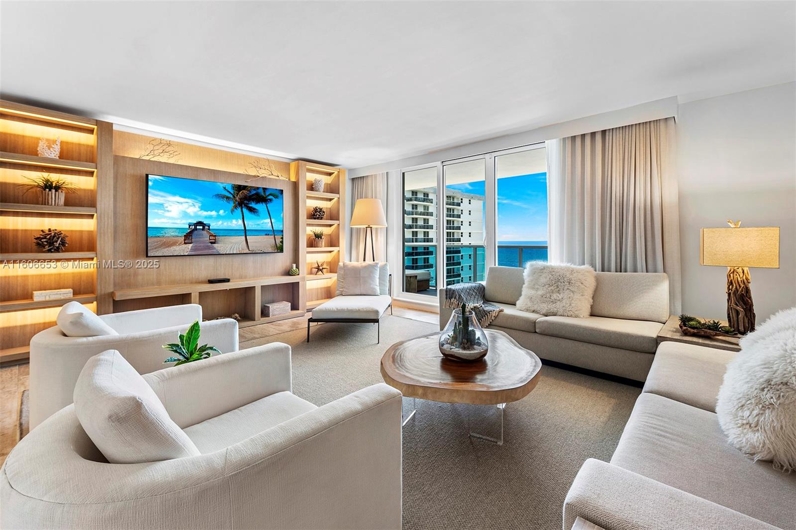 2399 Collins Avenue