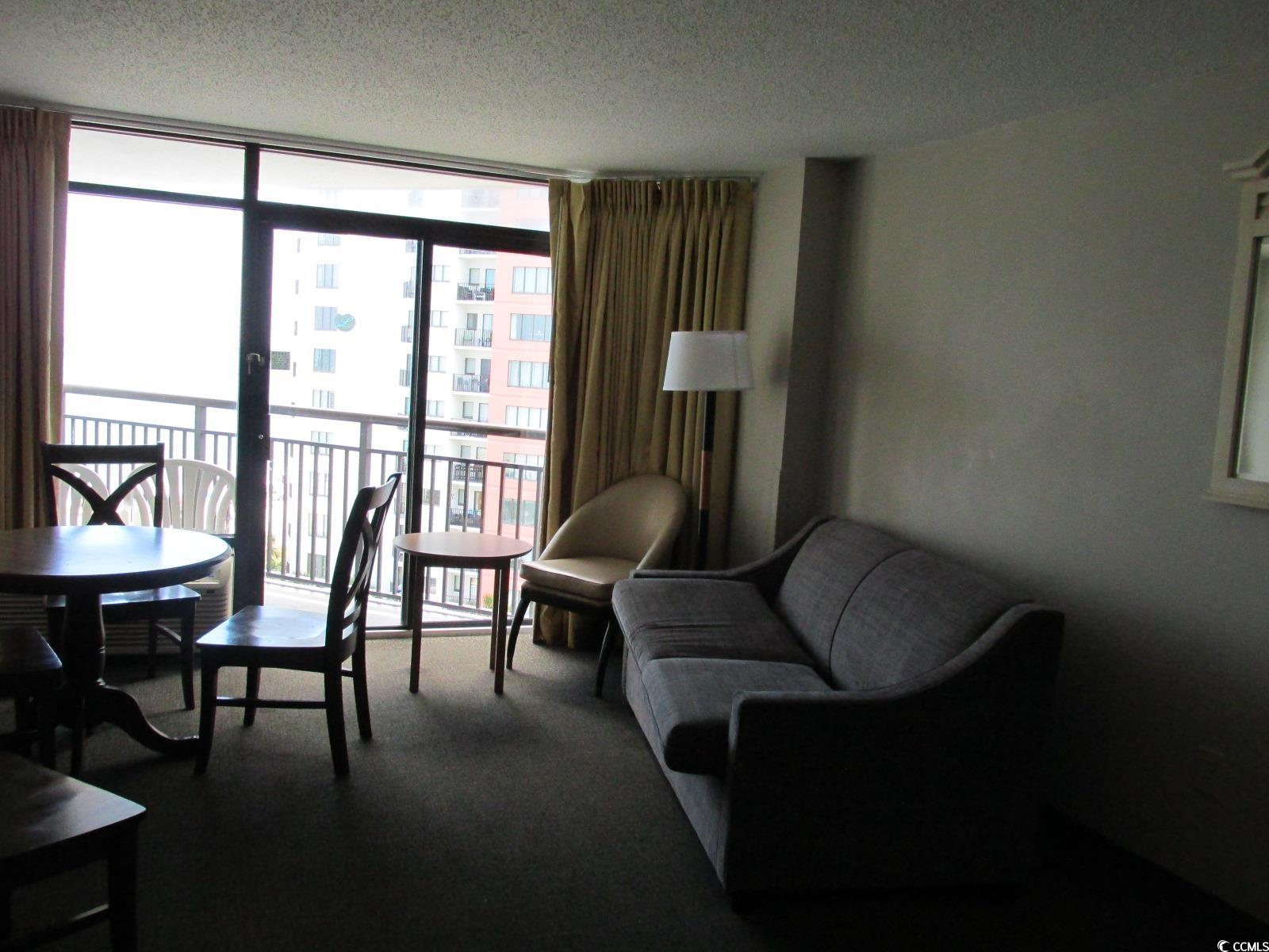 2415561 | Photo 20