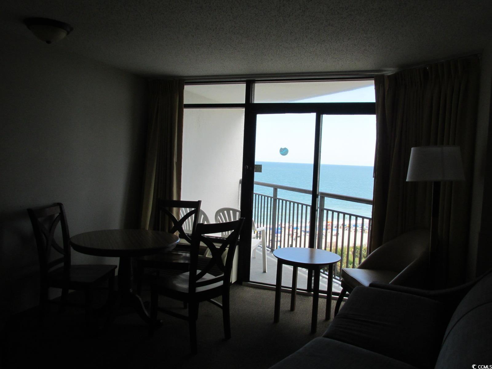 2415561 | Photo 8