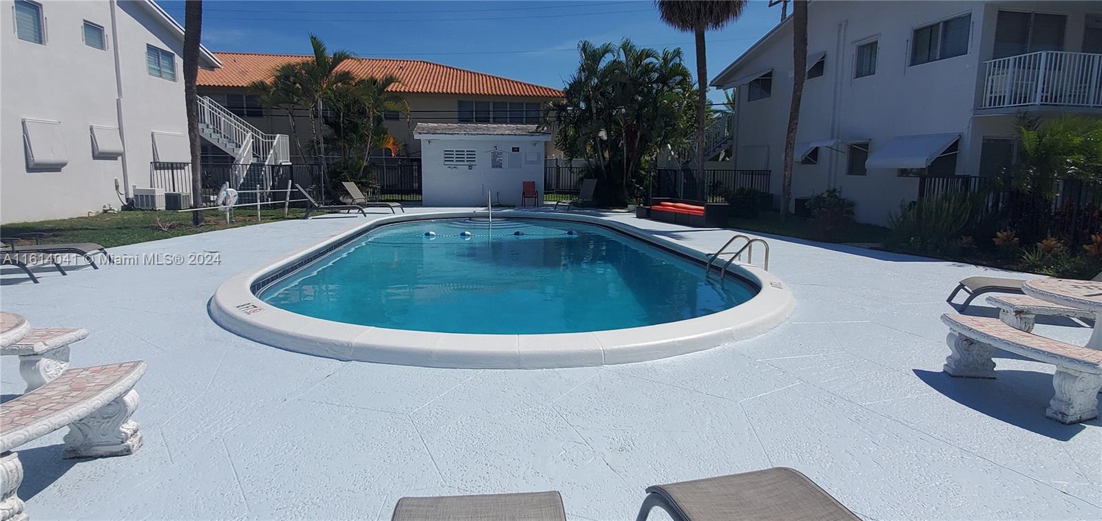 Homes for sale in North Lauderdale, FL | 2000 Ne 51St Ct, North Lauderdale, FL 33308