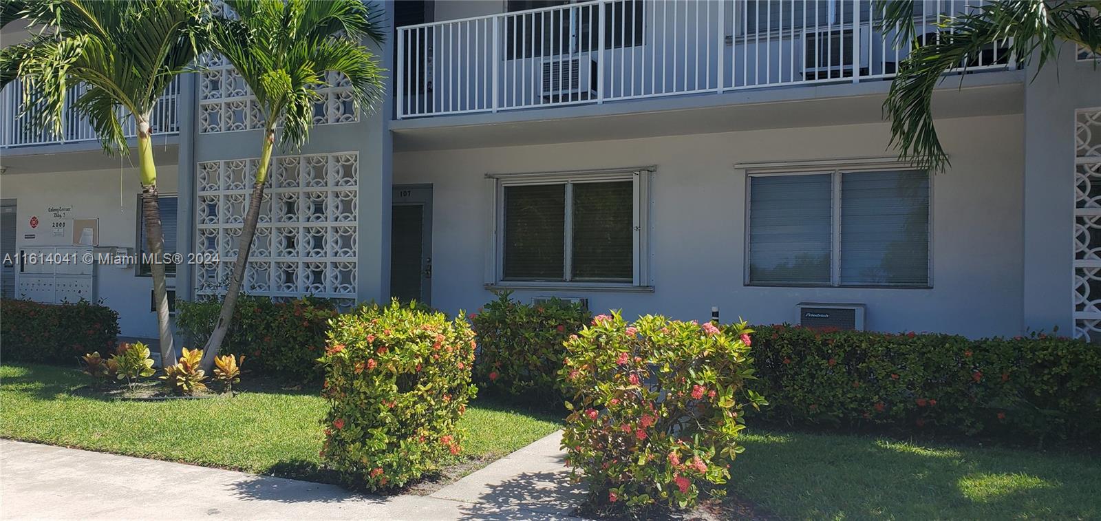 Homes for sale in North Lauderdale, FL | 2000 Ne 51St Ct, North Lauderdale, FL 33308