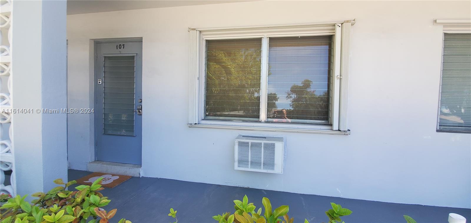 Homes for sale in North Lauderdale, FL | 2000 Ne 51St Ct, North Lauderdale, FL 33308