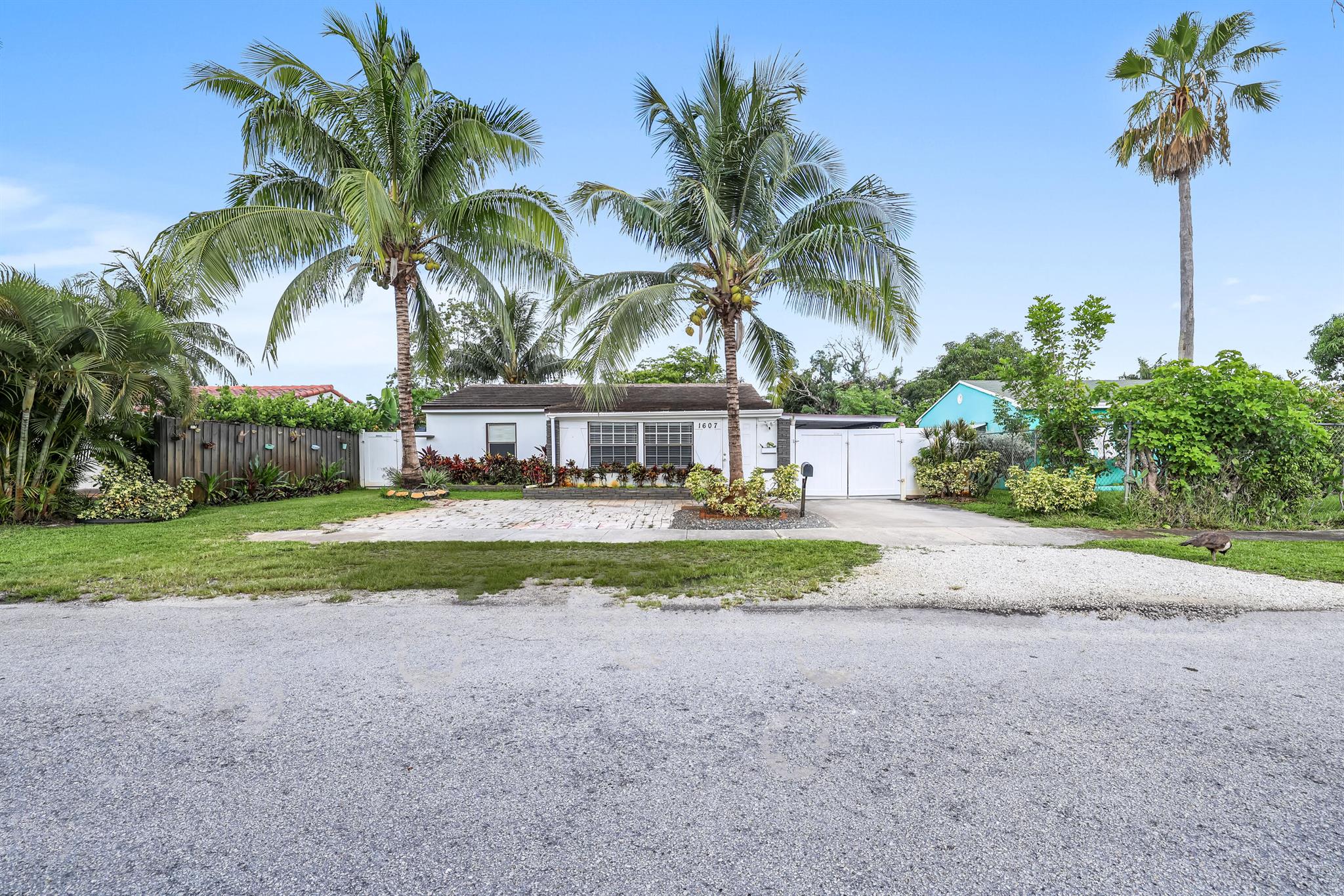 1607 Nw 2nd Avenue Fort Lauderdale FL 33311 | R11001914