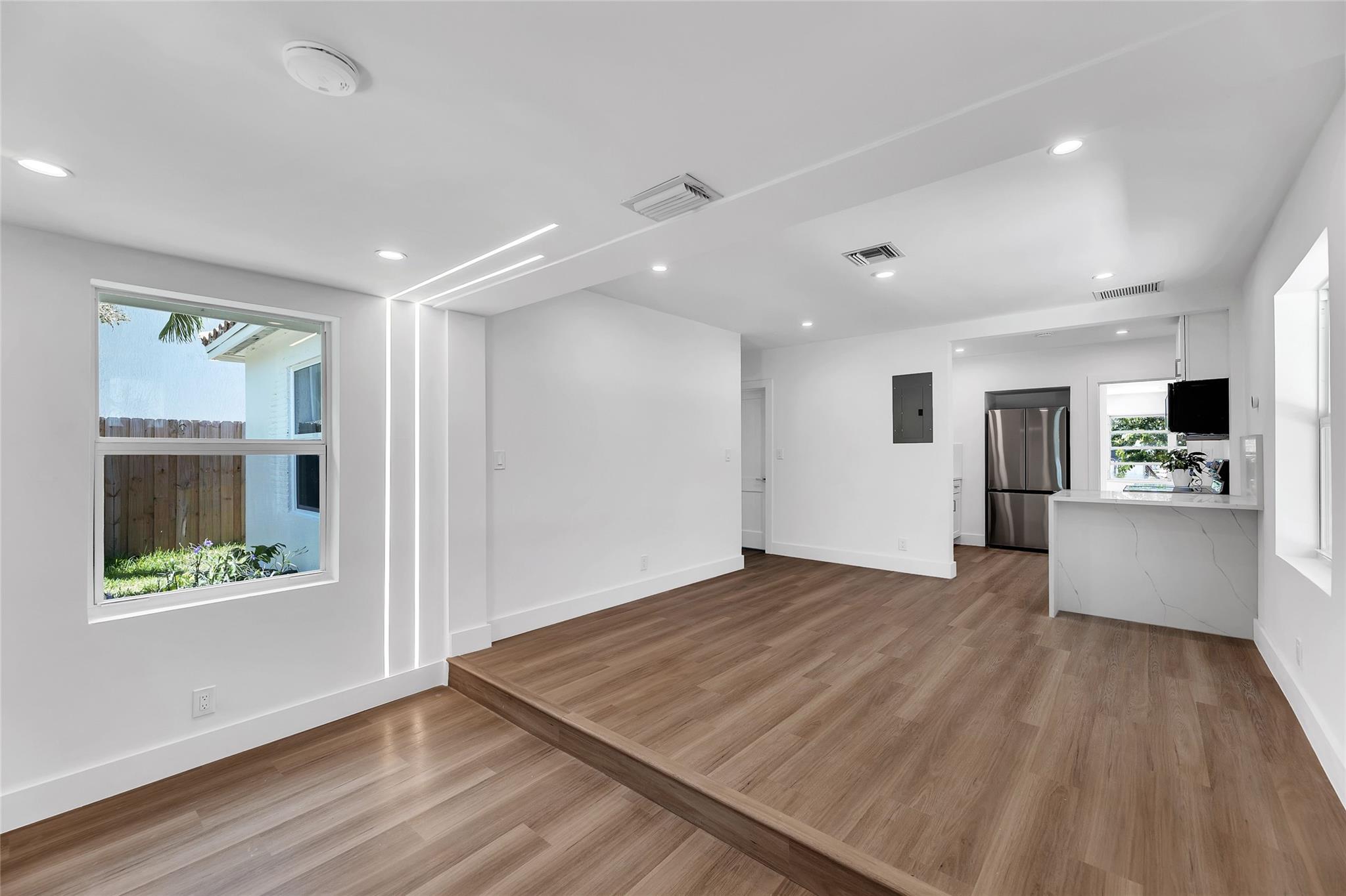 420 Sw 13th St Fort Lauderdale FL 33315 | F10448977