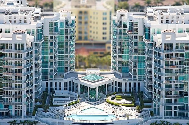 The Atrium At Aventura Co