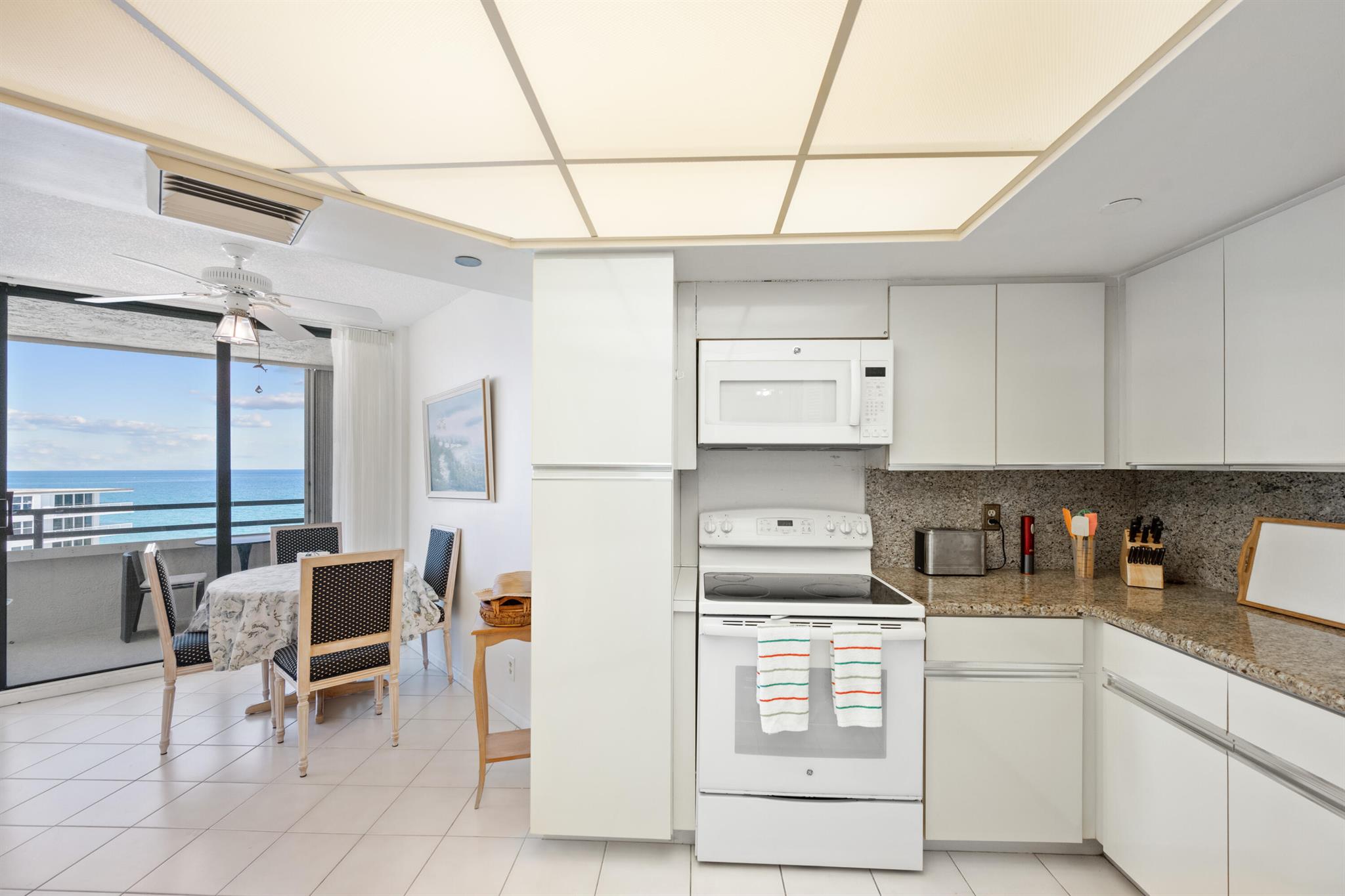 Homes for sale in South Palm Beach, FL | 3560 S Ocean Boulevard #Ph-6, South Palm Beach, FL 33480 | MLS# R11002312