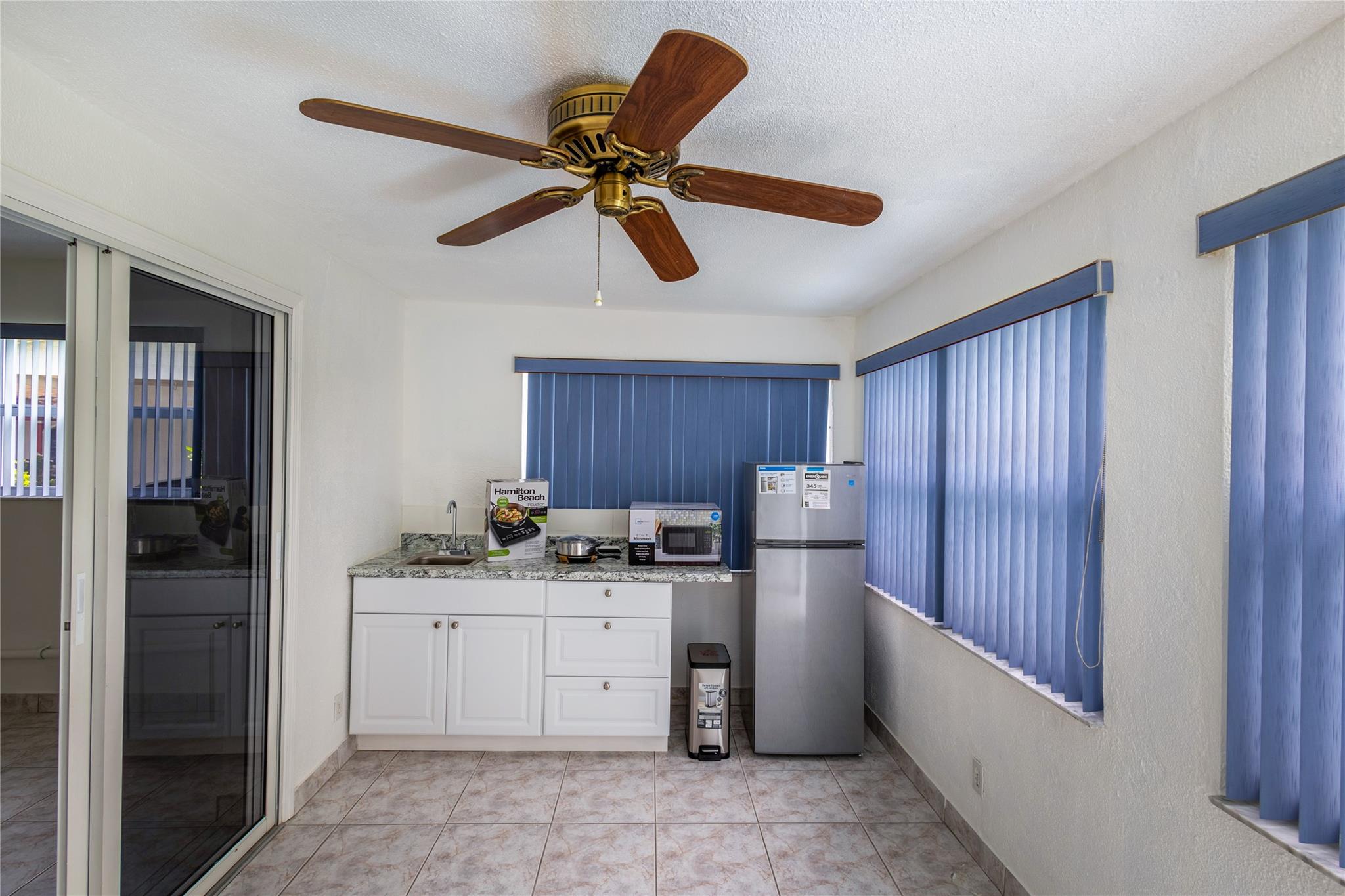 Kitchenette in the Second bedroom.