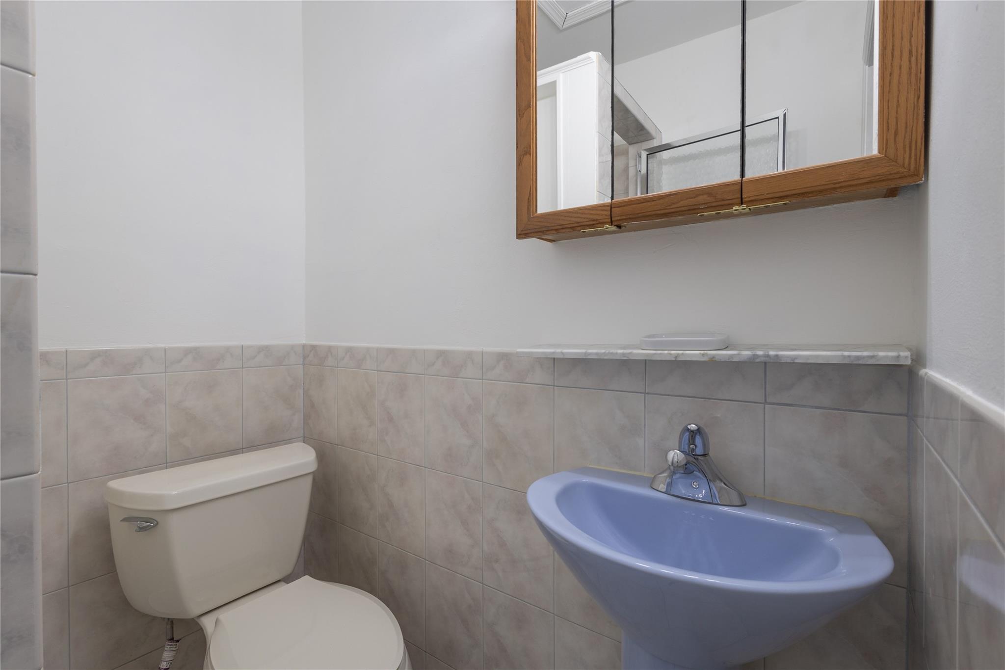 Second bedroom with view to the Kitchenette.