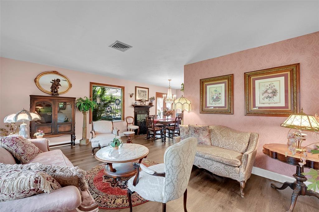 Beautiful Flowing Floorplan