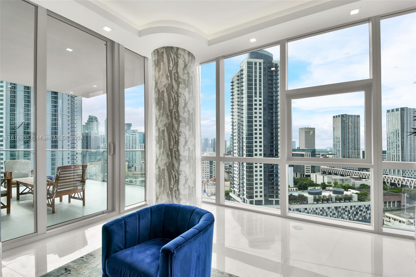 851 NE 1st Ave #2112, Miami FL 33132